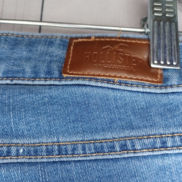 Hollister Distressed High Rise Super skinny crop jeans - Picture 12 of 16